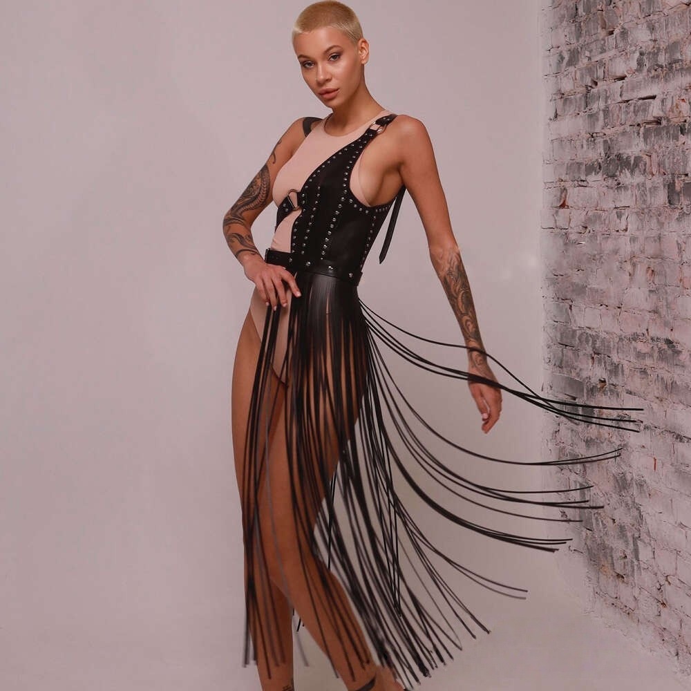 Sexy belt with tassels