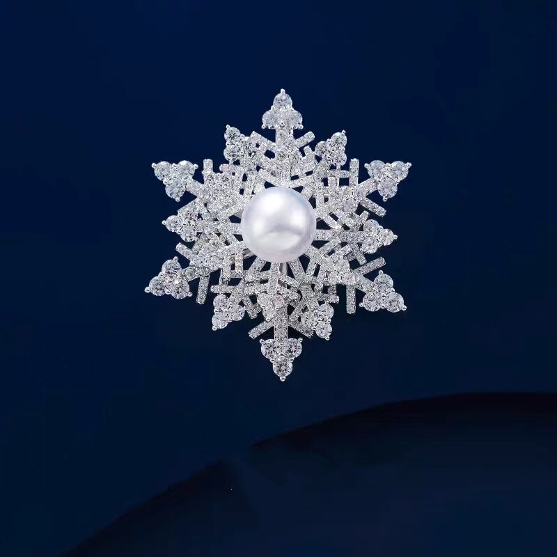 2025 New Seiko Micro-Paved Zircon Snowflake Brooch Freshwater Pearl Corsage Exquisite Fashion Coat Pin Buckle
