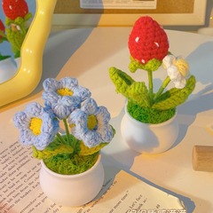Sunflower Yarn Crochet Flower Handmade Small Potted Plant Artificial Fake Flower Office Desk Floral Arrangement Bouquet Gift