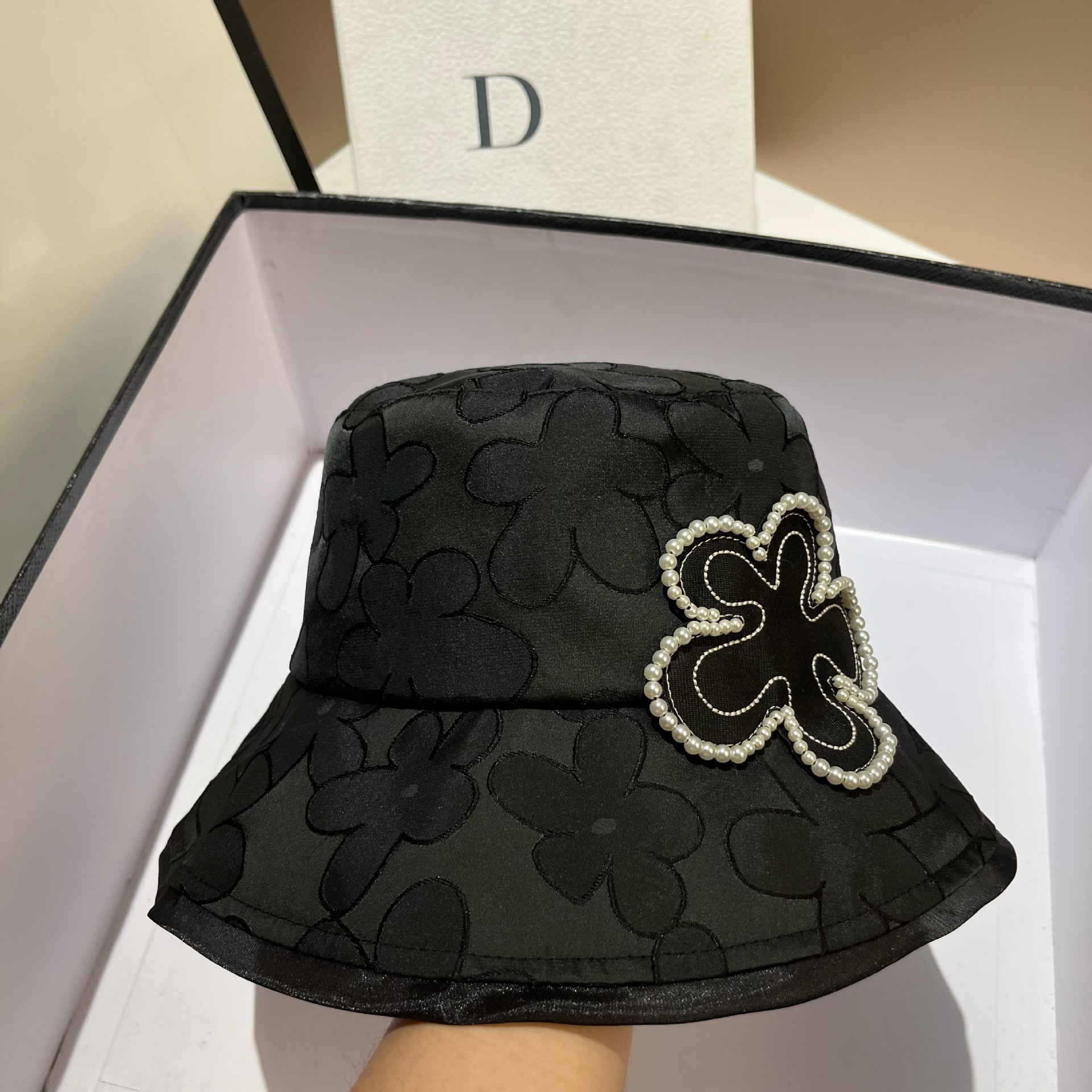 Korean version of ins small fragrant wind pearl flower casual fisherman fashionable spring/summer embroidered jacquard_voghion.com