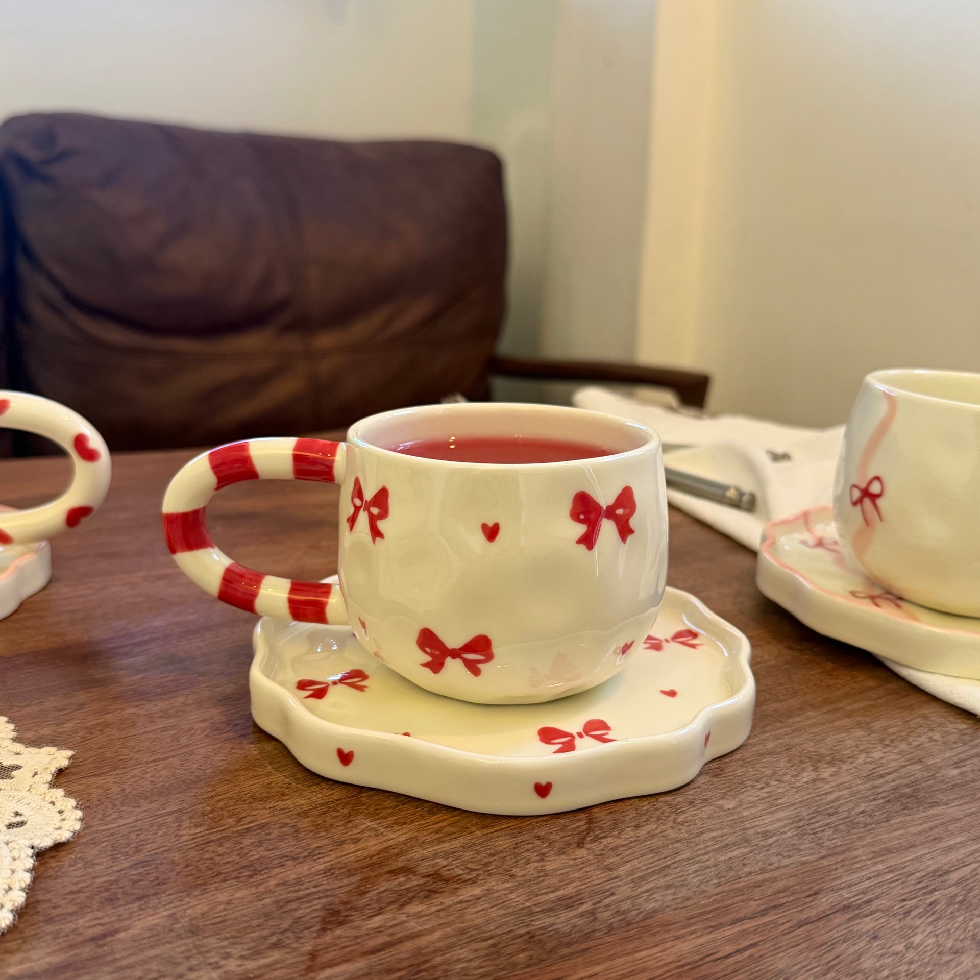 Navidad francesa retro pinza de mano pura pintada a mano taza de café de cerámica plato de alto valor plato de postre de té de la tarde