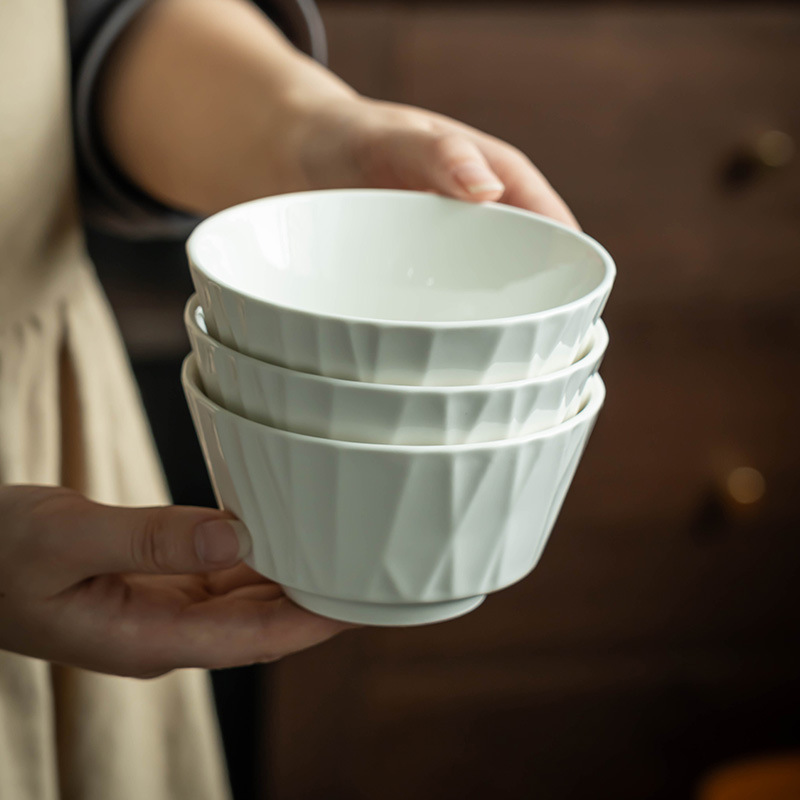 Cuencos de arroz retro en relieve de 4.5 pulgadas pequeños cuencos de cerámica en relieve casero cuencos de arroz de color sólido cuencos de cubiertos al por mayor