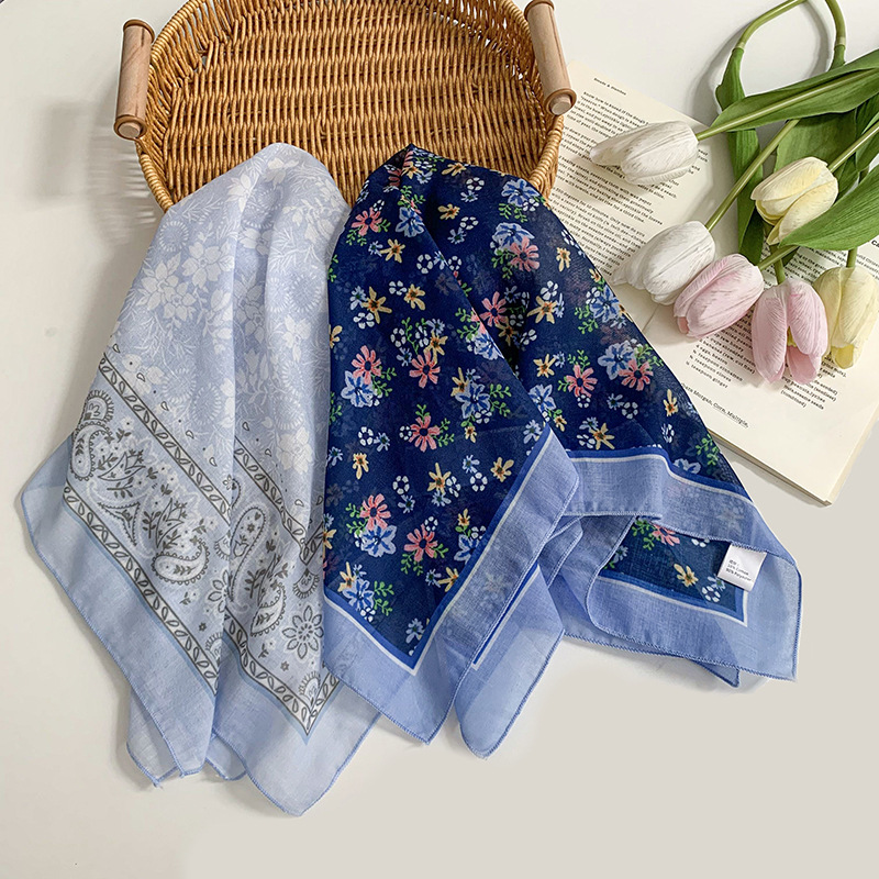 Pañuelo floral, estilo pastoral femenino de verano, nuevo estilo, bufanda fresca, bufanda de seda, bufanda cuadrada pequeña, bufanda de cuello de sentido avanzado