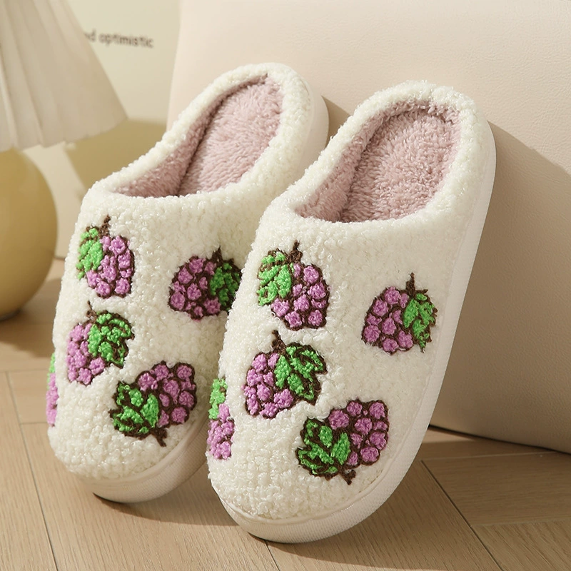 Plush indoor slippers, cartoon strawberry style, unisex, sizes 36–45, warm cozy pair