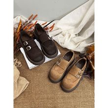 小皮鞋女2025秋冬英伦复古布洛克雕花双排皮带扣单鞋一脚蹬乐福鞋