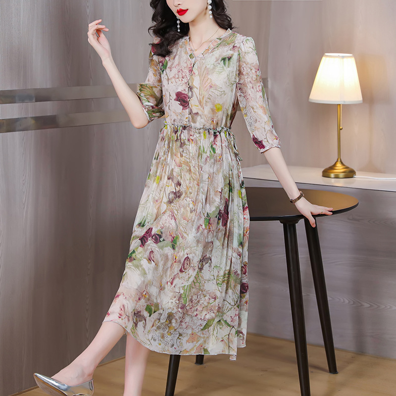 Brand Wholesale Silk Dress Women's Summer 2025 New Mother's Elegant Slim Fit Mulberry Silk Skirt Brand Wholesale Silk Dress Women's Summer 2025 New Mother's Elegant Slim Fit Mulberry Silk Skirt