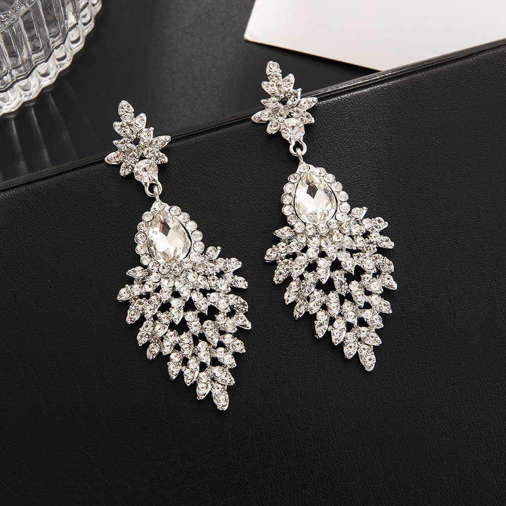 fashionable glass earrings with tassels drop-shaped