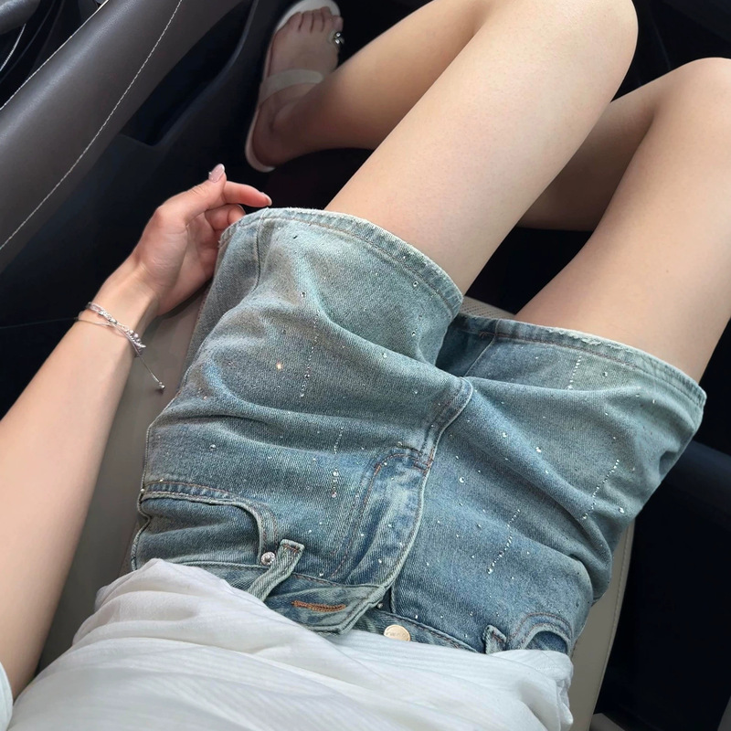 Light-Colored Rhinestone Wide-Leg Denim Shorts for Women, Summer New Style, Plus-Size, Loose Fit, Slimming, High-Waisted A-Line Hot Pants