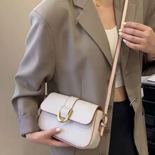 高级感法棍包单肩斜挎百搭时尚气质复古马蹄扣腋下包女士通勤包包