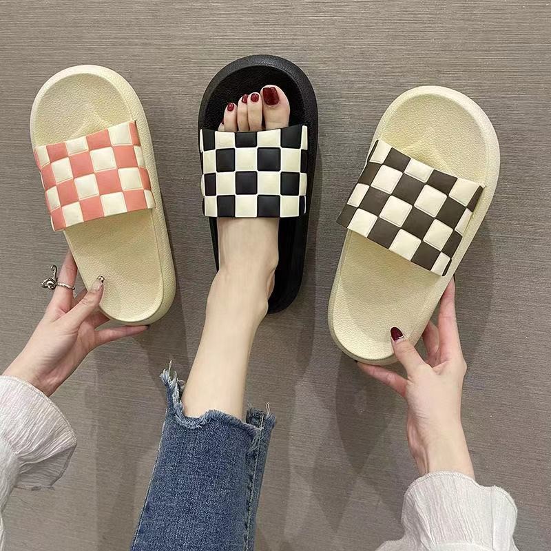 Internet Celebrity Slippers Women's Korean-style Outer Wear New Comfortable Deodorant Home Indoor Non-slip Thick Bottom Slippers Feeling