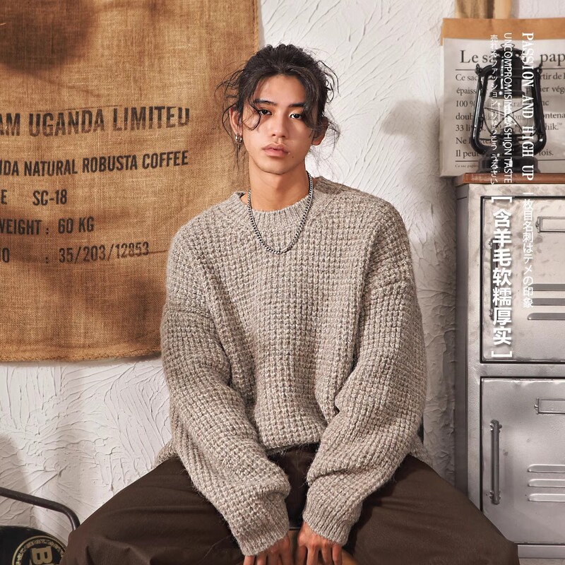 Japanese Retro Cleanfit Crew Neck Sweater for Men, Autumn and Winter Lazy Style Pineapple Pattern Thick Knit Top Trendy