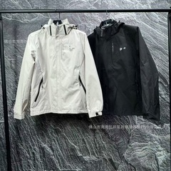 ブランド Anma ジャケット春と秋の屋外防風防水カップルフード付き登山必需品取り外し可能なジャケット