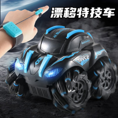 国境を越えた人気のビートルスタントリモコンカー、ライトとサウンドエフェクト付き360度タンブリング、ドリフト子供用おもちゃの車