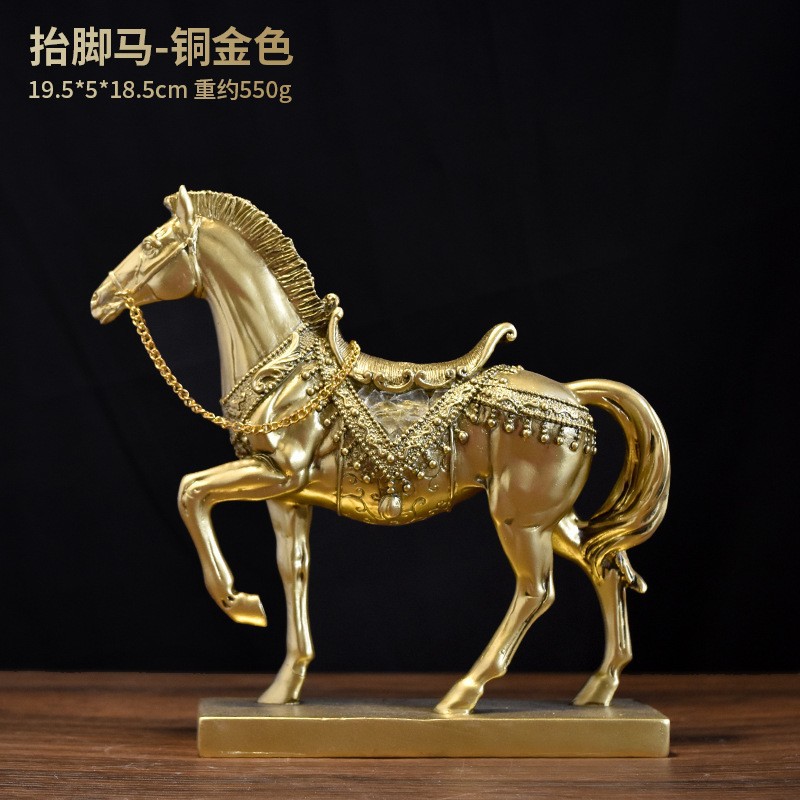 人気の馬の像、軽くて豪華な家の装飾品、リビングルームのエントランスホールのテレビキャビネットの装飾、幸運の馬年工芸品
