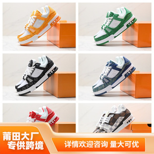 �羳����Ь�¿���Ů�H���ֶ�trainer���e��Ь�r�аٴ�INS�\�ӳ�Ь