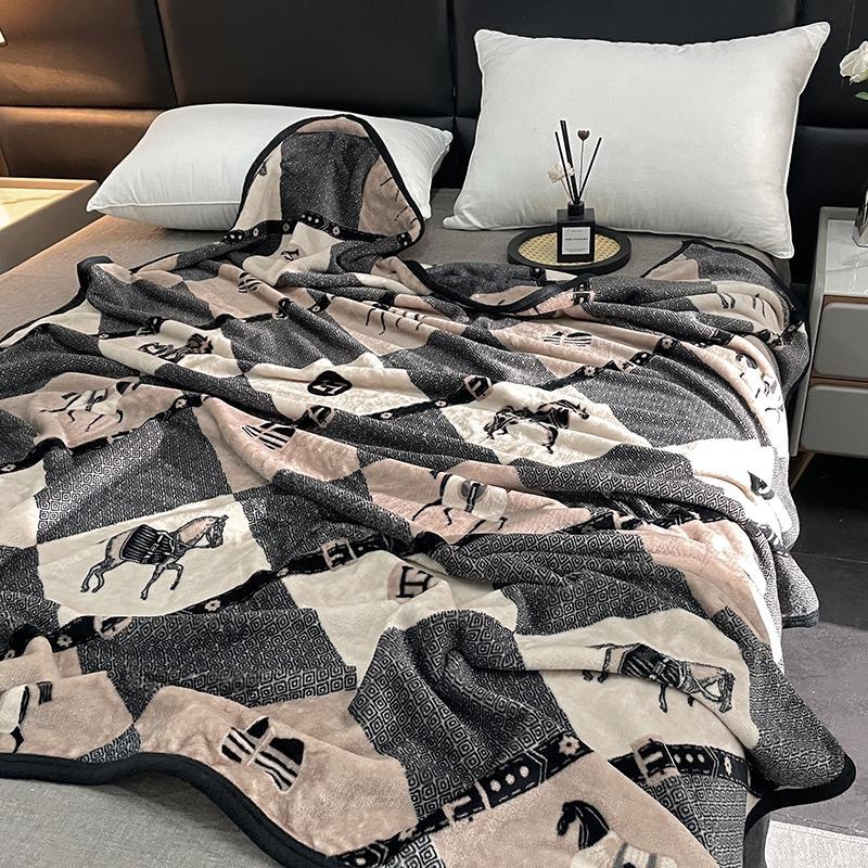 가벼운 럭셔리 HH