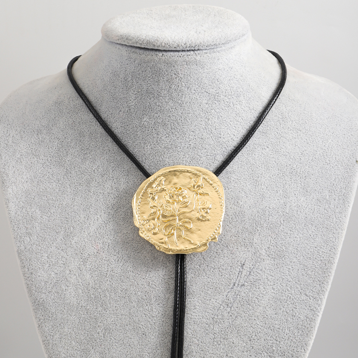 Denim retro necklace