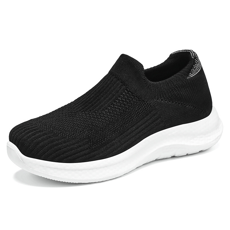 Zapatos de mujer de verano nuevo estilo versátil suela suave cómodos zapatos de madres de mediana edad superficies de malla transpirables no cansados pies casuales zapatos individuales