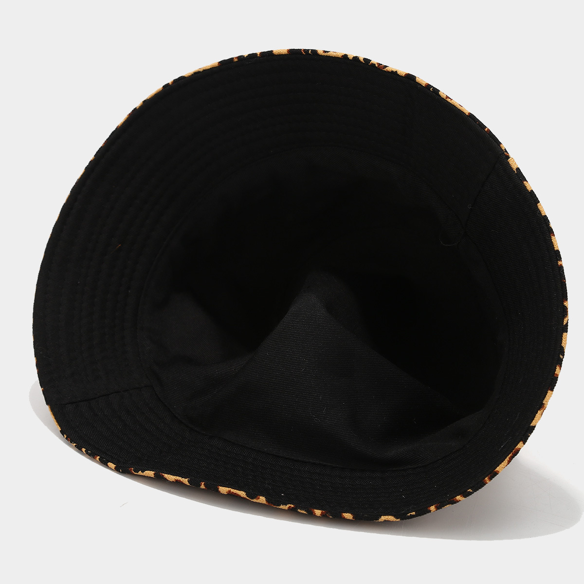 Comercio exterior nuevo retro leopardo meleece sombrero para mostrar la cara de una pequeña dama otoño y invierno al aire libre sombrero de pescador de sombra solar