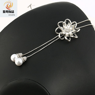 Autumn and Winter Horse Eye Flower Tassel Flower Sweater Chain for Women, Korean and Japanese Fashion Versatile Elegant Long Necklace Jewelry Pendant