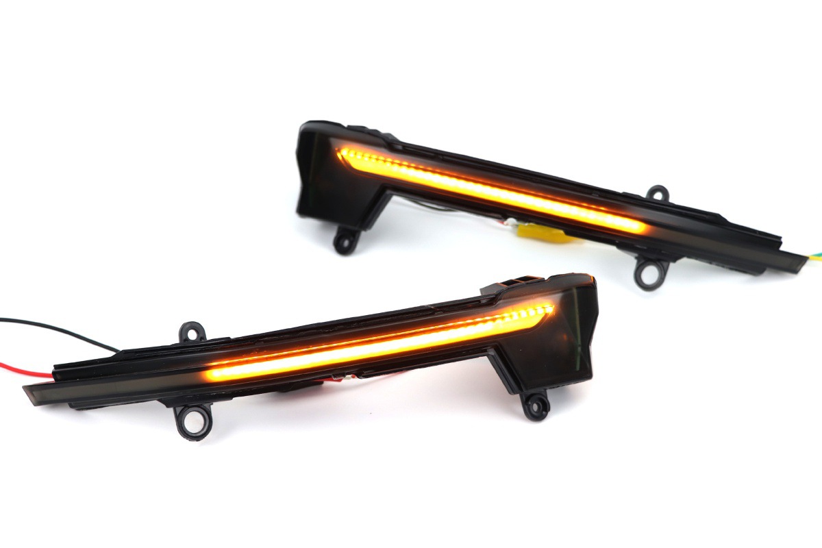 Suitable for Seat Ateca 5D Tarraco Blackened Led Rearview Mirror Light Running Water Light Turn Signal Light