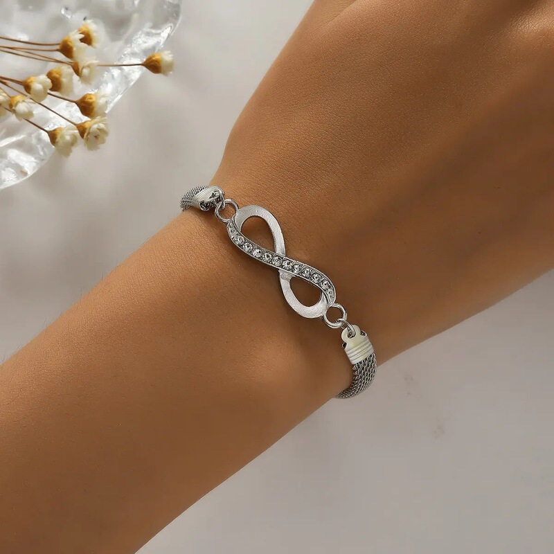 Japanese and Korean Style Light Luxury High-end Creative Shiny Rhinestone Unlimited Symbol Chain Bracelet 8-character All-match Simple Bracelet for Women