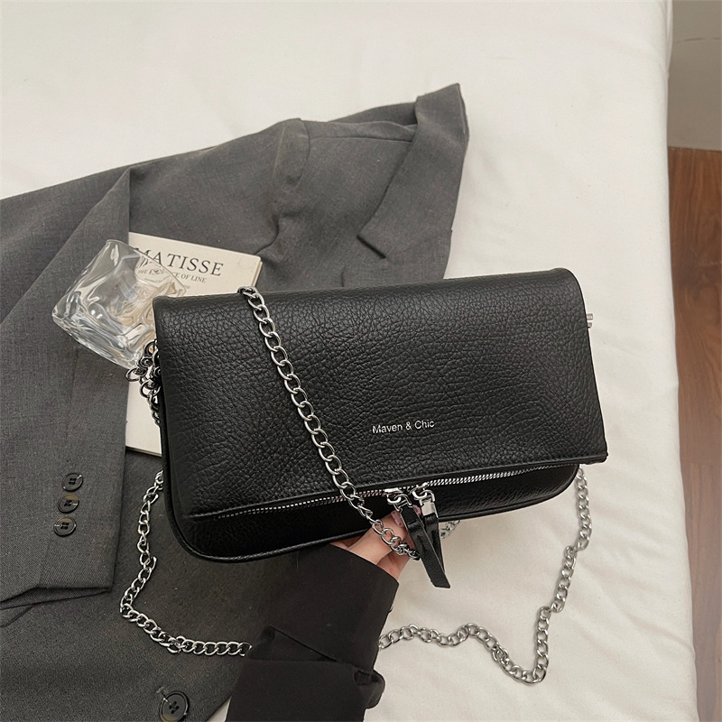 High-value fashion chain texture shoulder mochila 2026 primavera nueva bolsa casualizada coreana temperamento femenino