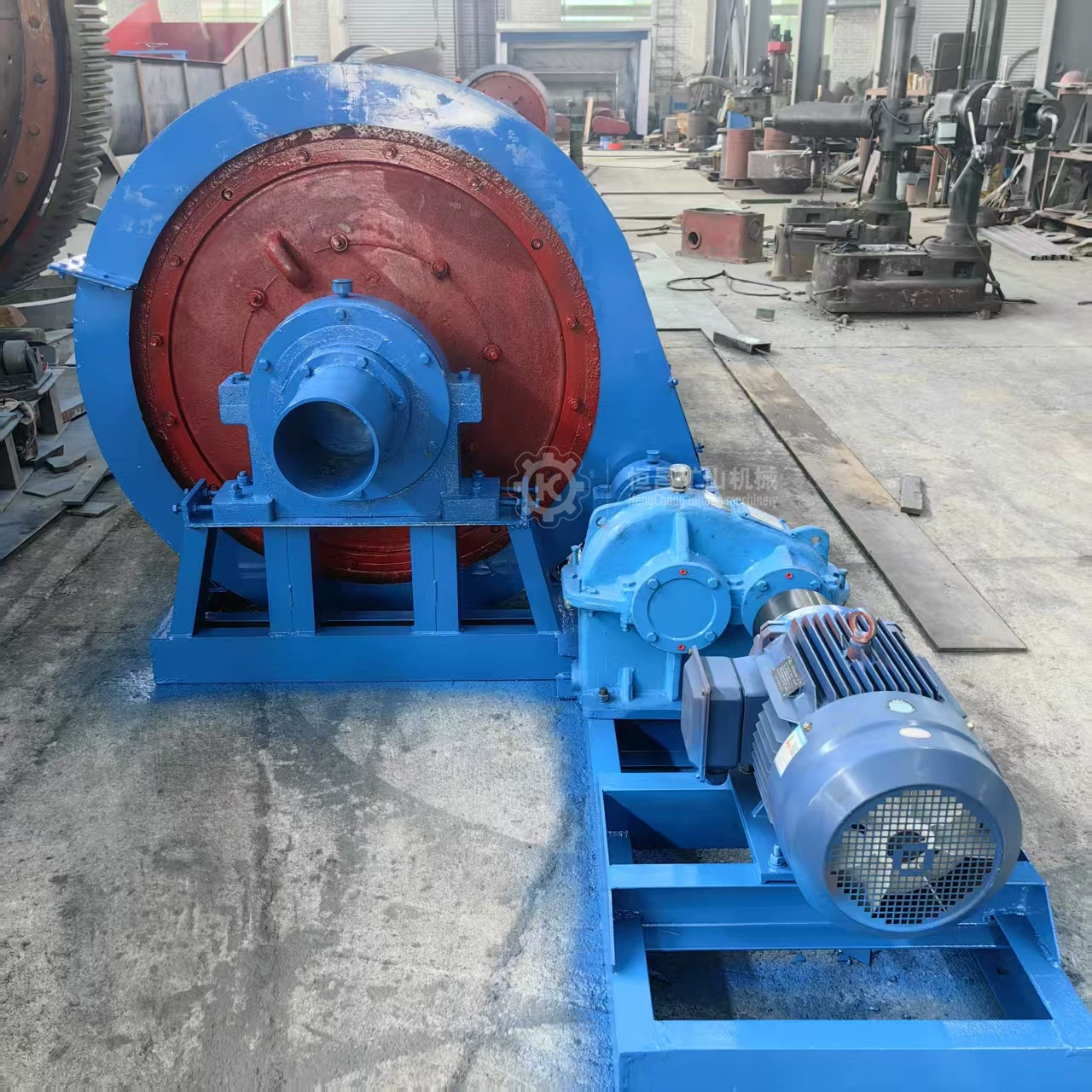 Эфиопская рудная золотая шахта, мокрая шаровая мельница Jiangxi 900*1800, переливного типа, 1 тонна/ч, прямая цена