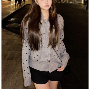 �nϵ�͹�ǧ���L�����Y��ɫ���cᘿ��_��Ů�ﶬ�����Շ����@��ë��