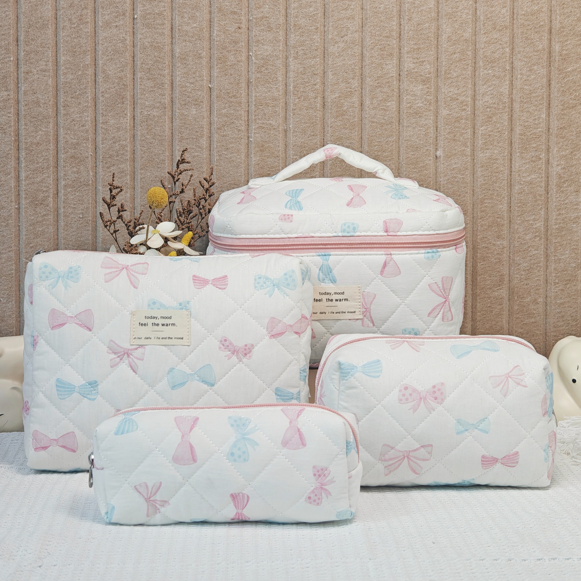 파란색과 분홍색 활