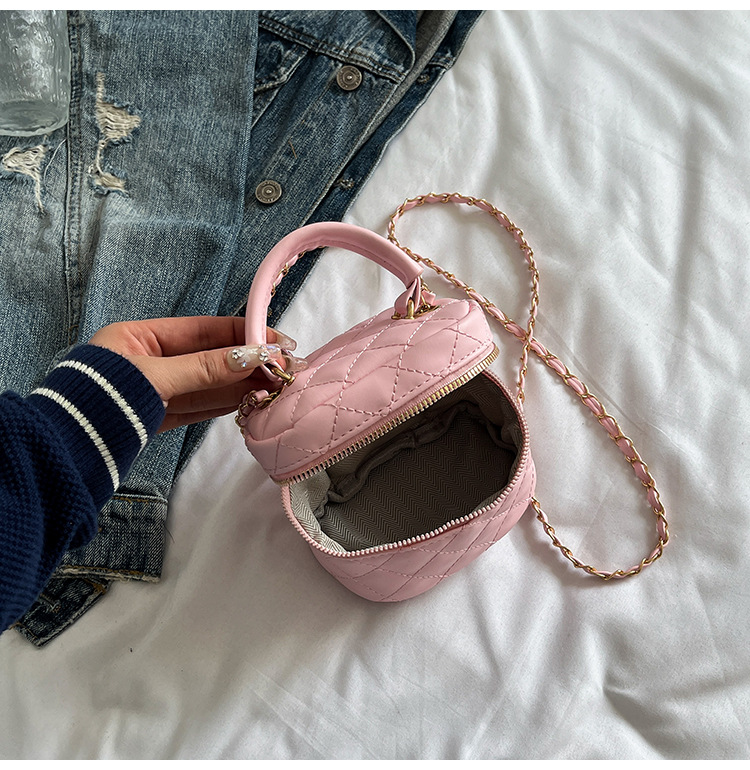 169g Weight Zipper Closure Type Single Shoulder Strap Strap Type Shoulder Bag Bags Type Casual Occasion Pu Leather Material Solid Color Pattern All Seasons Season Women's Gender Streetwear Style Square Shape Women's Pu Leather Solid Color Streetwear Square Zipper Shoulder Bag 40