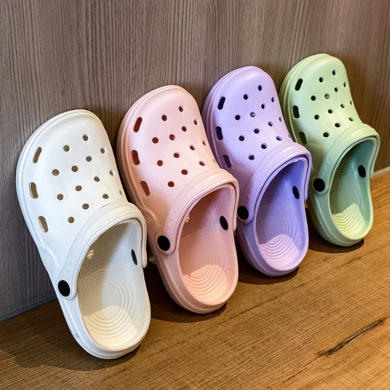 Summer non-slip beach breathable slippers, soft sole