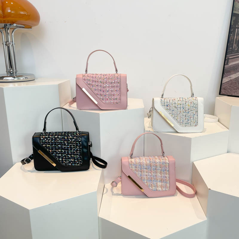 Mochila de moda de estilo extranjero 2024, nueva bolsa de estilo nicho, bolso de hombro de estilo extranjero.