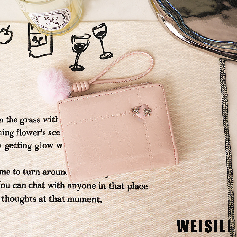 Pre-owned fashionable luxury wallet with pom-pom and heart embellishments, versatile and exquisite with a high-end feel, stylish card holder for women