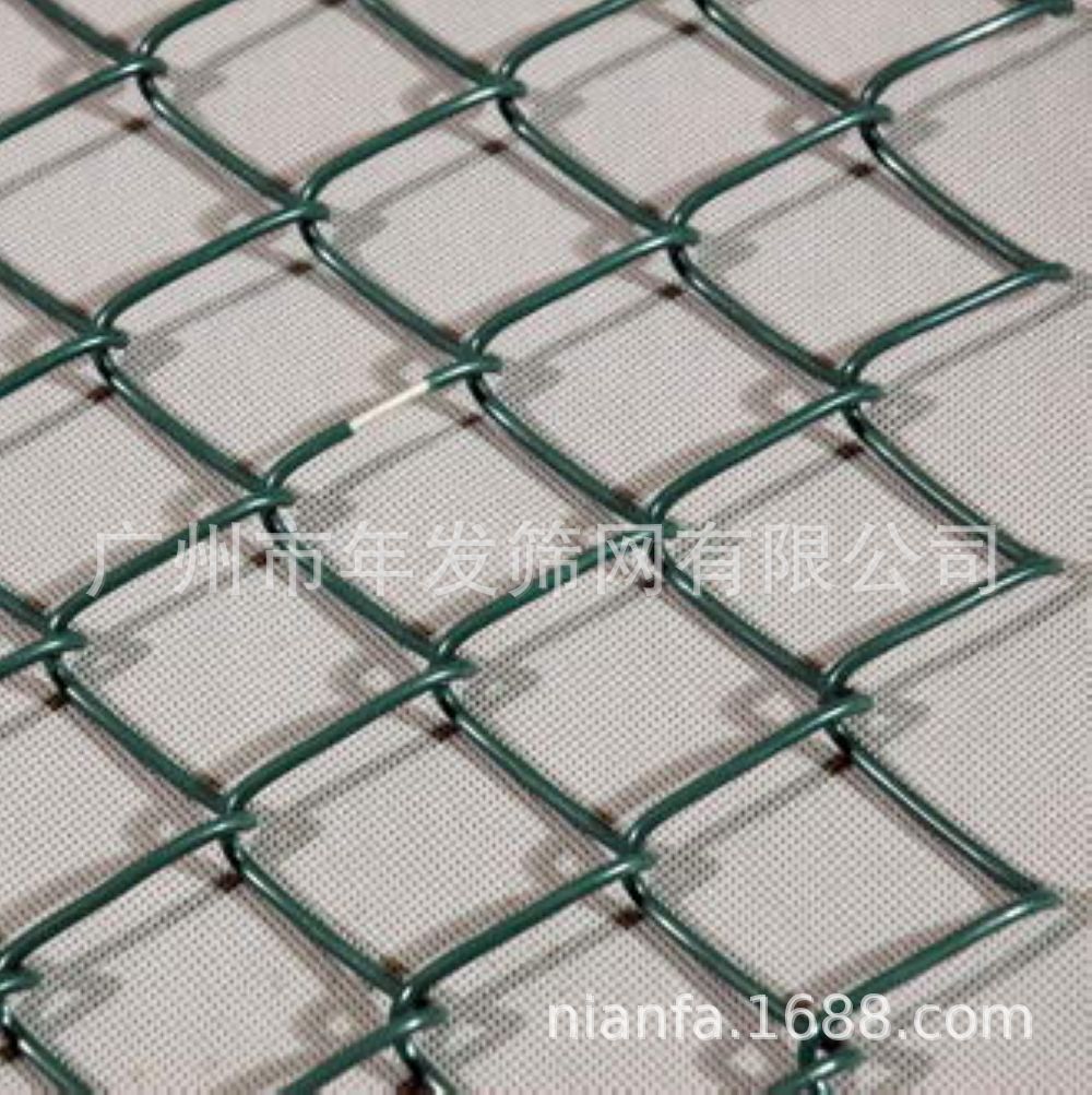 广州围栏网厂家批发绿色勾花护栏网 高尔凡球场菱形网护栏