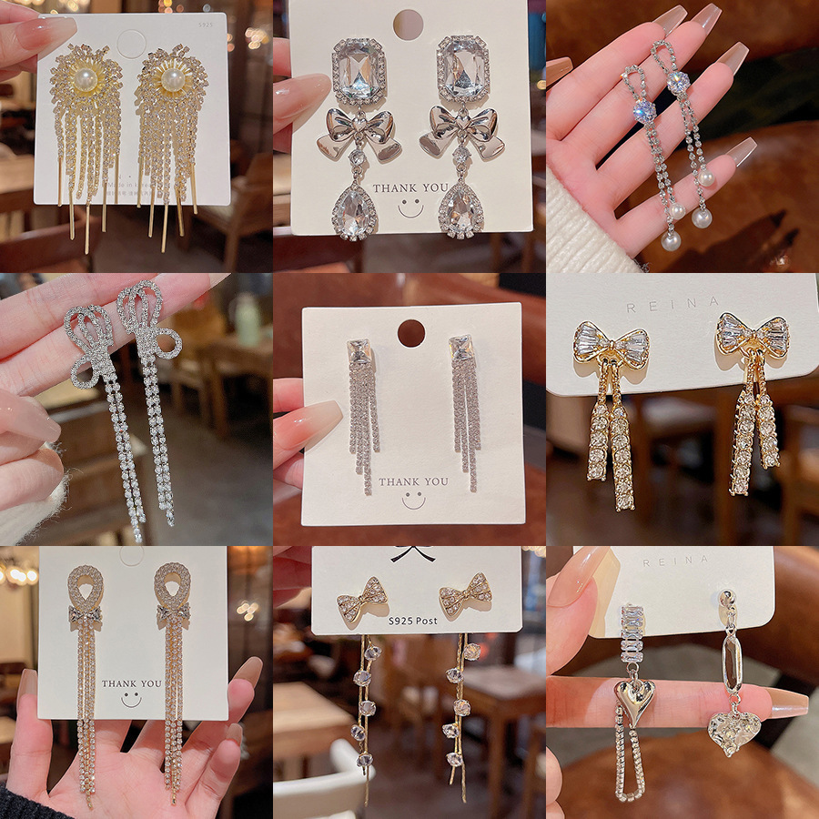 Sophisticated elegant earrings with zircon
