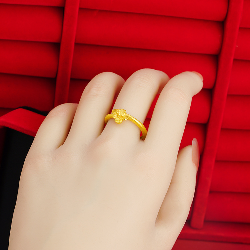 Nuevo anillo de oro de arena no se desvanece durante mucho tiempo diseño de nicho flor anillo de cola abierta estilo étnico joyería de oro de imitación de cobre