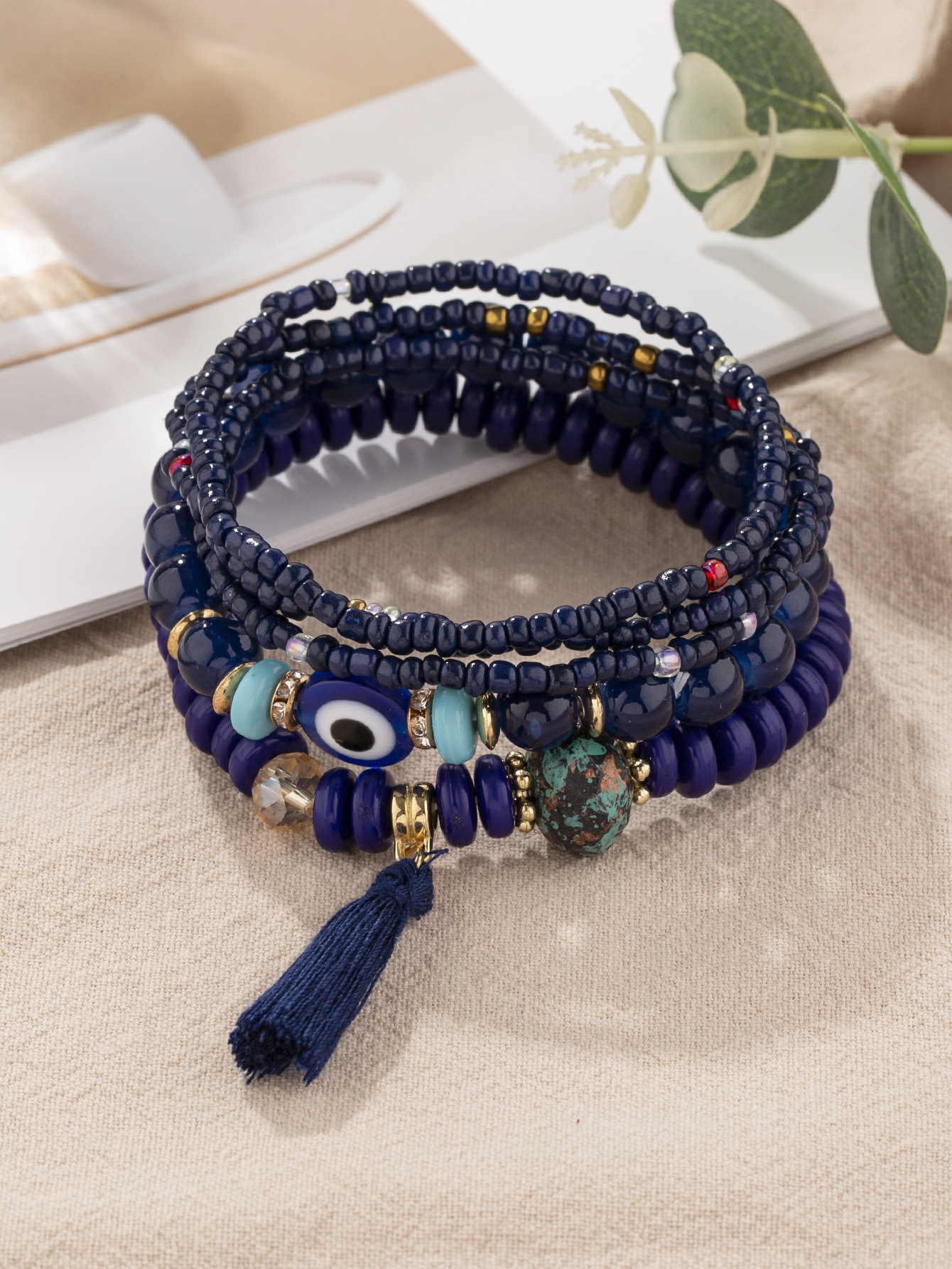 45g Weight Bracelets Classification 1 Set Quantity Casual, Daily, Party Occasion Imitation Pearl, Alloy Material Leaves, Flower Pattern Unisex Gender Beaded, Plating Design Retro Style Retro Leaves Flower Arylic Imitation Pearl Alloy Beaded Bracelets Wholesale 5