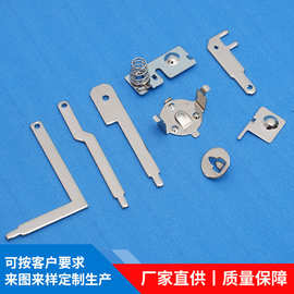 精密五金小冲压件弹片 各种规格不锈钢弹片 五金冲压件钟表电池片