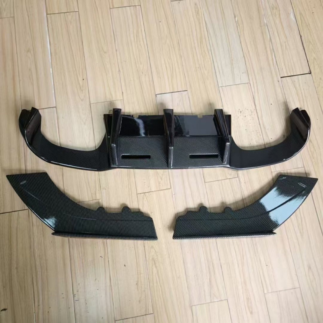 Suitable for Bmw M2 Rear Lip M2F87 Modified V-Style Three-Section Rear Lip Carbon Pattern Rear Spoiler Small Surround with Lights