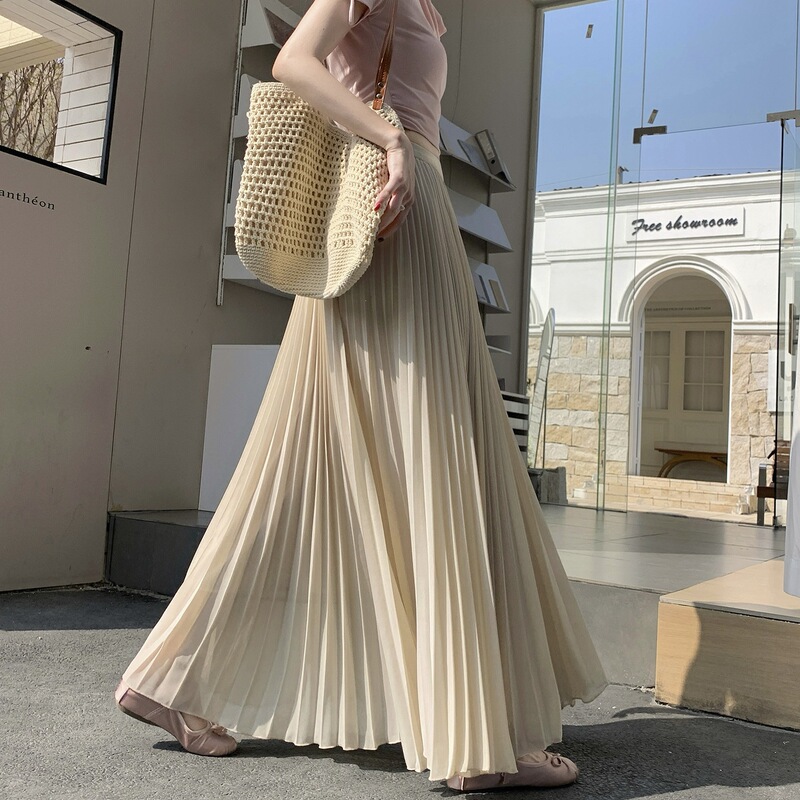 Spring and Summer New Style Accordion Pleated Chiffon Skirt for Women, Large Hem, Slimming A-Line Long Skirt with a Light Luxury and High-End Feel