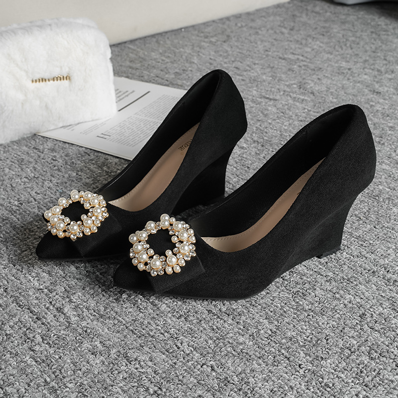 Women's Wedge Shoes 2022 Spring and Autumn New Pearl Black Pointed High Heels Women's Frosted All-match Thick-soled Women's Shoes
