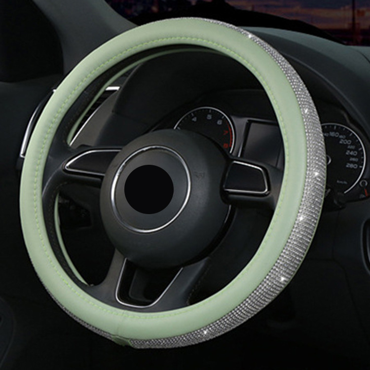 Al por mayor nueva cubierta del volante del coche transfronterizo verano lindo de las mujeres cubierta de la manija de diamante incrustado cuatro estaciones completo diamante blanco cubierta de la manija