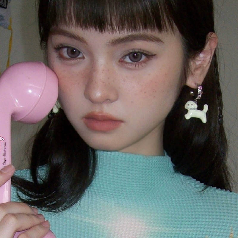 1 Pair Irregular Dog Cartoon Style Resin Copper Rhinestones Plating Ear Hook display picture 4