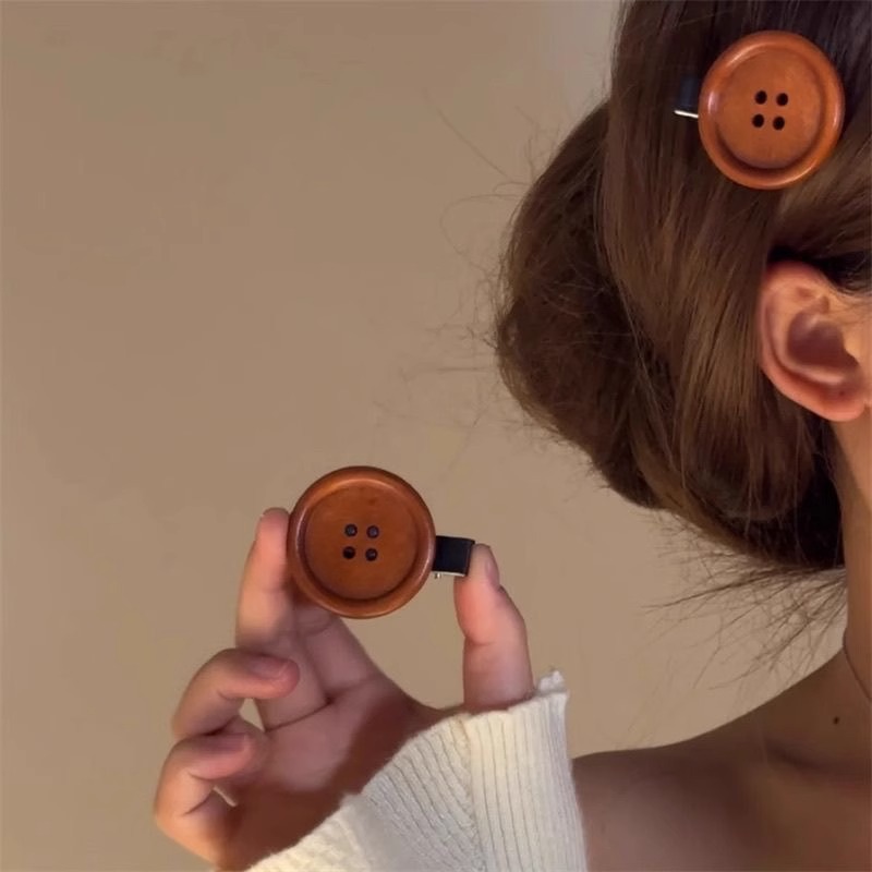 Korean Style Simple All-match Cute British Style Vintage Wooden Button Side Clip Side Hairpin Duckbill Clip Women's Bangs Clip