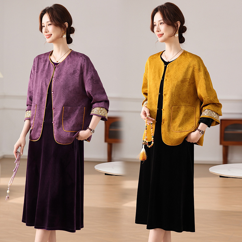 High-End Chinese-Style Velvet Dress Suit for Spring, Middle-Aged Mom Fashion, Age-Reducing Versatile Plus-Size Jacket Top High-End Chinese-Style Velvet Dress Suit for Spring, Middle-Aged Mom Fashion, Age-Reducing Versatile Plus-Size Jacket Top
