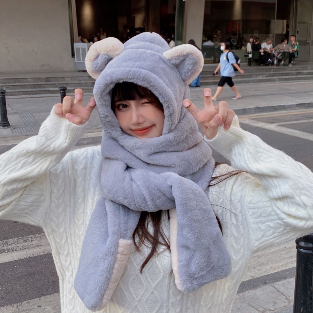The new contrasting rabbit hair three -piece gray