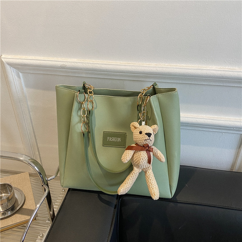 Bolsa de invierno de gran capacidad para mujeres 2024 nueva bolsa de hombro universal de moda alta sensación extranjera bolsa de viaje