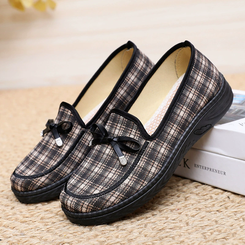 Новая старая пекинская обувь из ткани женская мягкая подошва нескользящая, износостойкая, удобная и дышащая