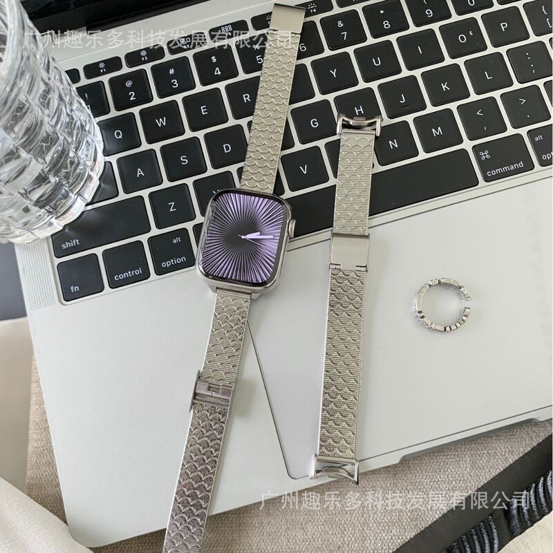 Suitable for Apple Watch 109876Se New Product Wavy Pattern Stainless Steel Watch Strap Huawei Xiaomi